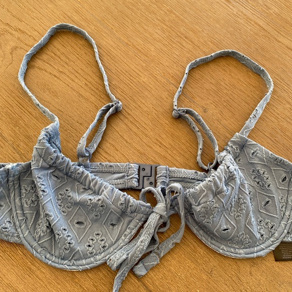 Nasty Gal Denim Broderie Underwire Bikini - Picture 4 of 7